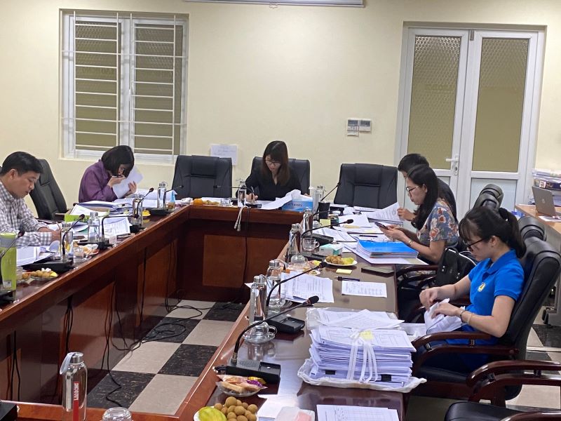 Các chuyên gia tham dự Hội đồng chấm điểm Chương trình "Doanh nghiệp tiêu biểu vì người lao động"2024. Ảnh: BLĐ