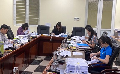 Các chuyên gia tham dự Hội đồng chấm điểm Chương trình "Doanh nghiệp tiêu biểu vì người lao động"2024. Ảnh: BLĐ
