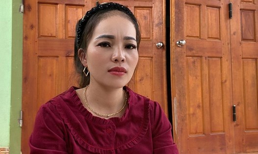 Bà Trần Thị Bé Hoàng là người tố cáo ông Nguyễn Văn Hùng - Phó Chủ tịch UBND xã Kỳ Sơn - về hành vi dọa bắn dân. Ảnh: Quang Đại