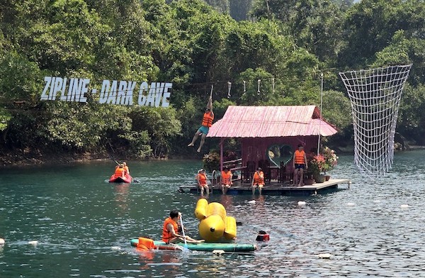 Phong Nha - Kẻ Bàng giảm giá nhiều dịch vụ nhằm thu hút khách du lịch. Ảnh: Phong Nha - Kẻ Bàng