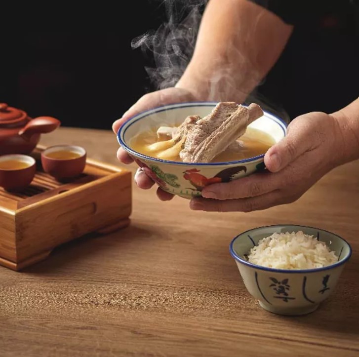 Canh sườn heo hầm là món nổi tiếng nhất tại đây. Ảnh: Michelin Guide