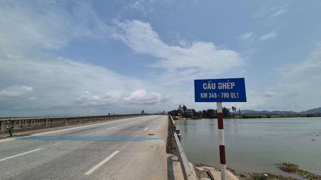 Cầu Ghép qua sông Yên - nơi đề xuất dựng tượng đài. Ảnh: Q.Đ