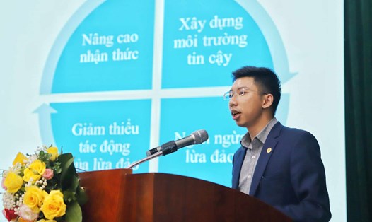 Ông Phạm Thái Sơn - Phó Giám đốc Trung tâm Giám sát an toàn không gian mạng quốc gia. Ảnh: Tô Thế
