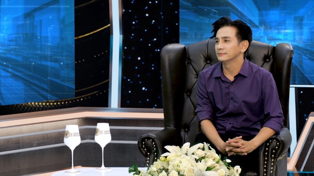 Đình Toàn tại chương trình Kính đa chiều. Ảnh: NSX.