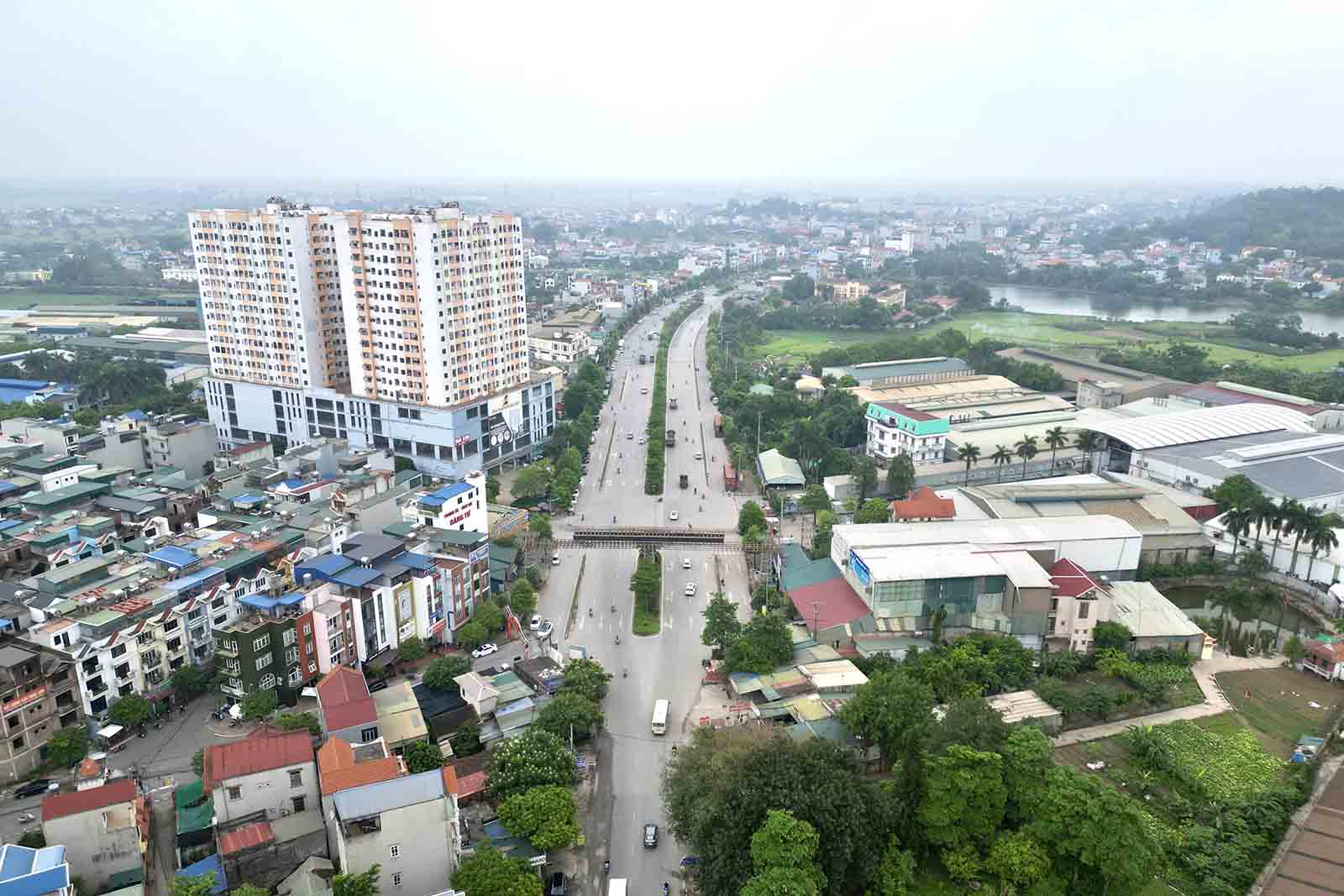 Trên toàn tuyến hiện chỉ có phân đoạn thuộc thị trấn Chúc Sơn, huyện Chương Mỹ, dài 2,3 km hiện đã được xây dựng xong với mỗi bên 6 làn xe. Hình hài những phân đoạn còn lại cũng sẽ tương tự. 