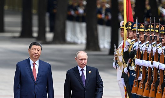 Chủ tịch Trung Quốc Tập Cận Bình chủ trì lễ đón Tổng thống Nga Vladimir Putin. Ảnh: Sputnik