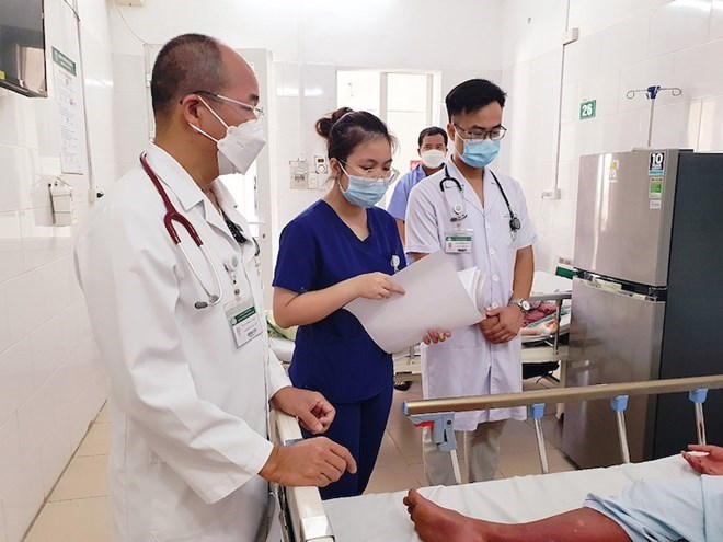 Dù Việt Nam sắp có vaccine sốt xuất huyết, người dân không nên chủ quan