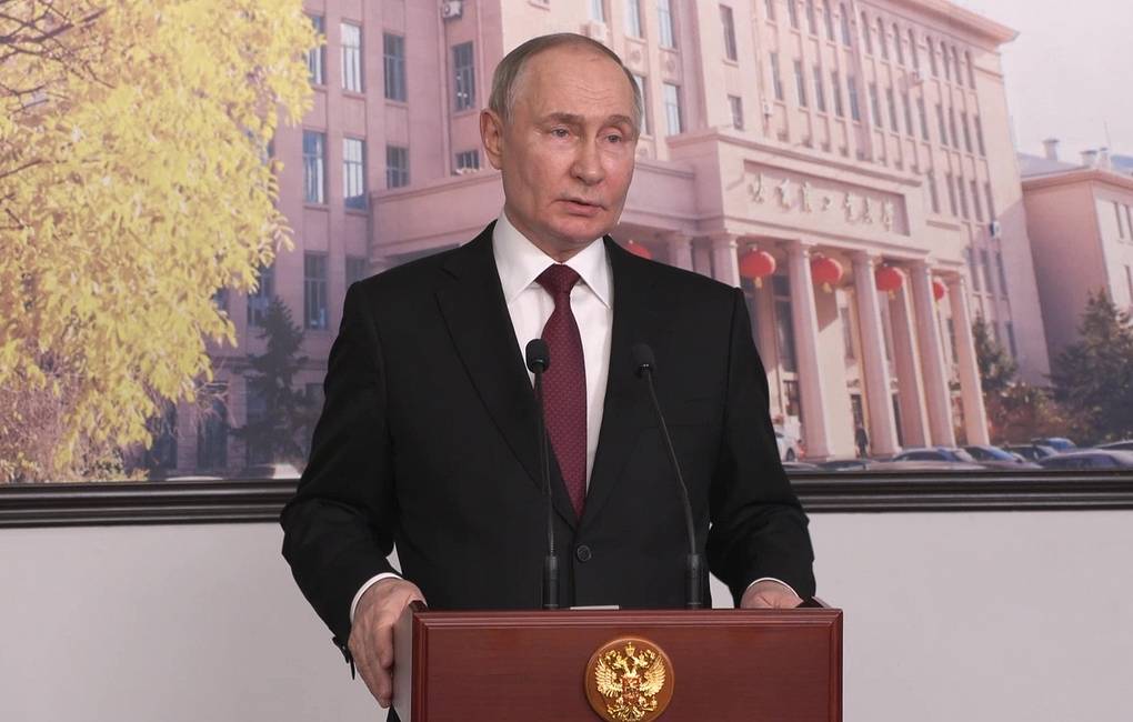 Tổng thống Vladimir Putin chia sẻ trong cuộc họp báo ở Trung Quốc rằng Nga hiện chưa có ý định chiếm thành phố Kharkiv của Ukraina. Ảnh: TASS