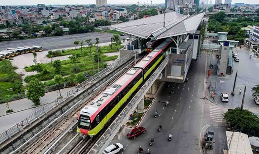 Metro Nhổn - ga Hà Nội dự kiến vận hành thương mại đoạn trên cao từ đầu tháng 7.2024. Ảnh: MRB