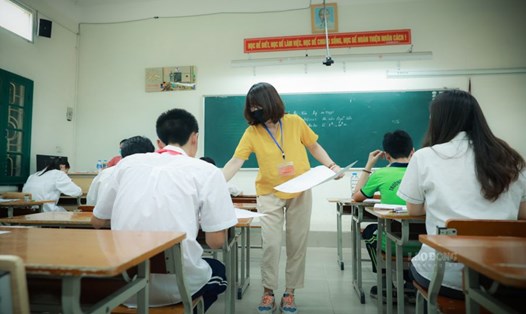 Thí sinh tham dự kỳ thi tuyển sinh lớp 10 tại Hà Nội năm 2023. Ảnh: Hải Nguyễn