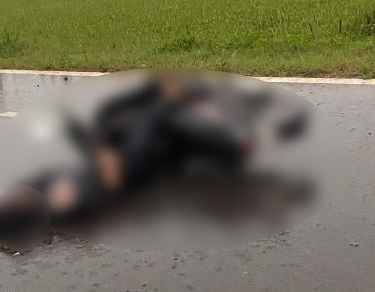 Người đàn ông bị sét đánh tử vong khu vực đường ven biển xã Giao Hải (huyện Giao Thủy, tỉnh Nam Định). Ảnh: Thu Tây