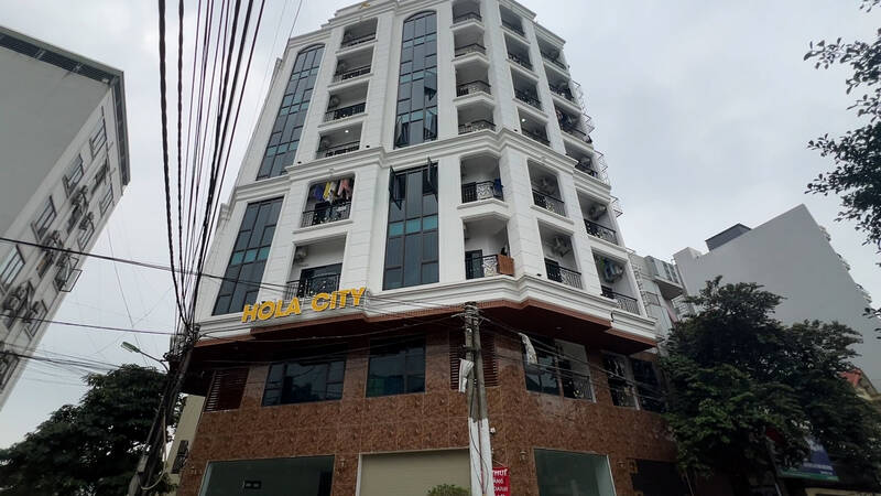 Căn hộ xây vượt cao 10 tầng được mệnh danh là “hoa hậu” trong phân khúc chung cư mini tại Thạch Thất. Ảnh: Nhóm PV.