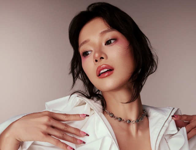 EP đầu tay "Duyệt" của Hoàng Yến Chibi đạt thành tích tốt. Ảnh: NSCC.