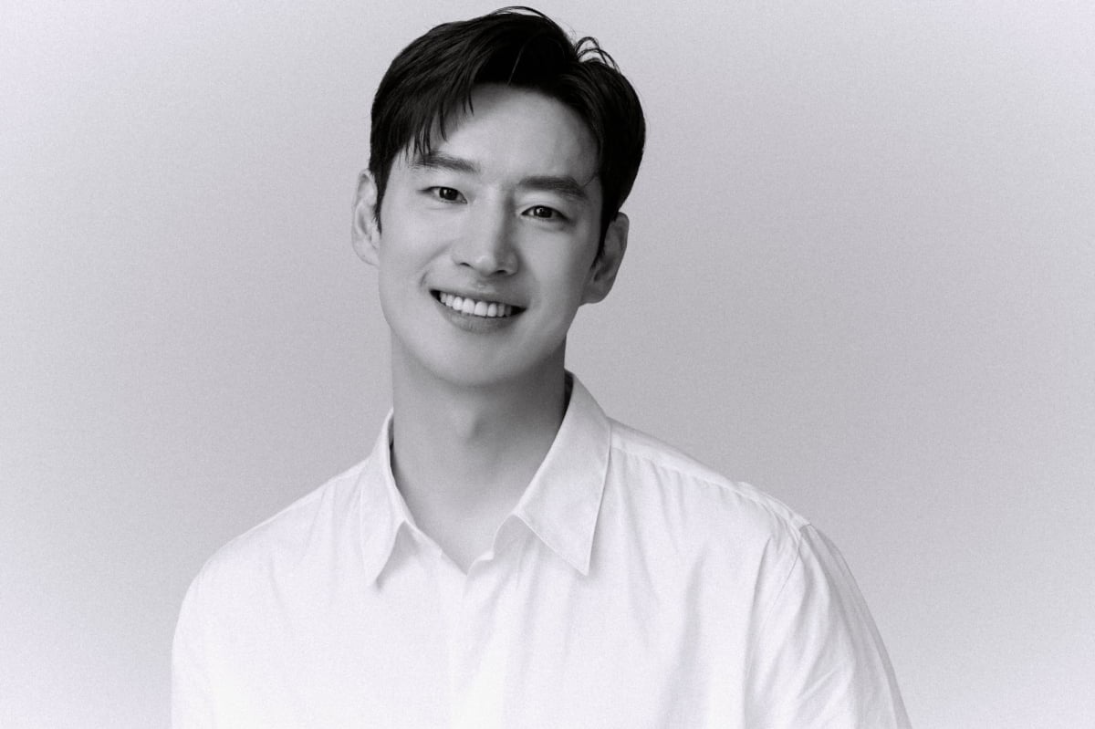 Tài tử Lee Je Hoon. Ảnh: The Company 