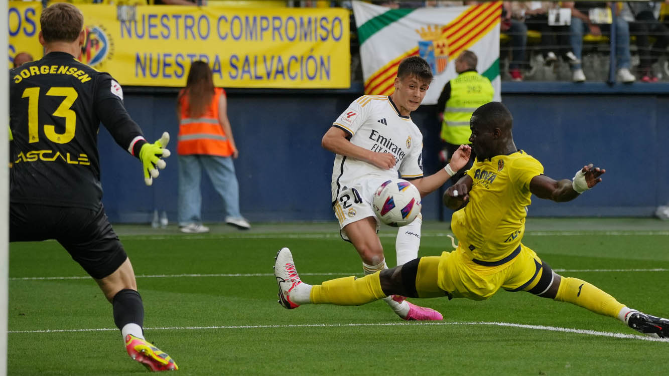 Arda Guler đang trở thành ngôi sao đáng xem bậc nhất trong 2 tuần qua. Ảnh: Real Madrid CF