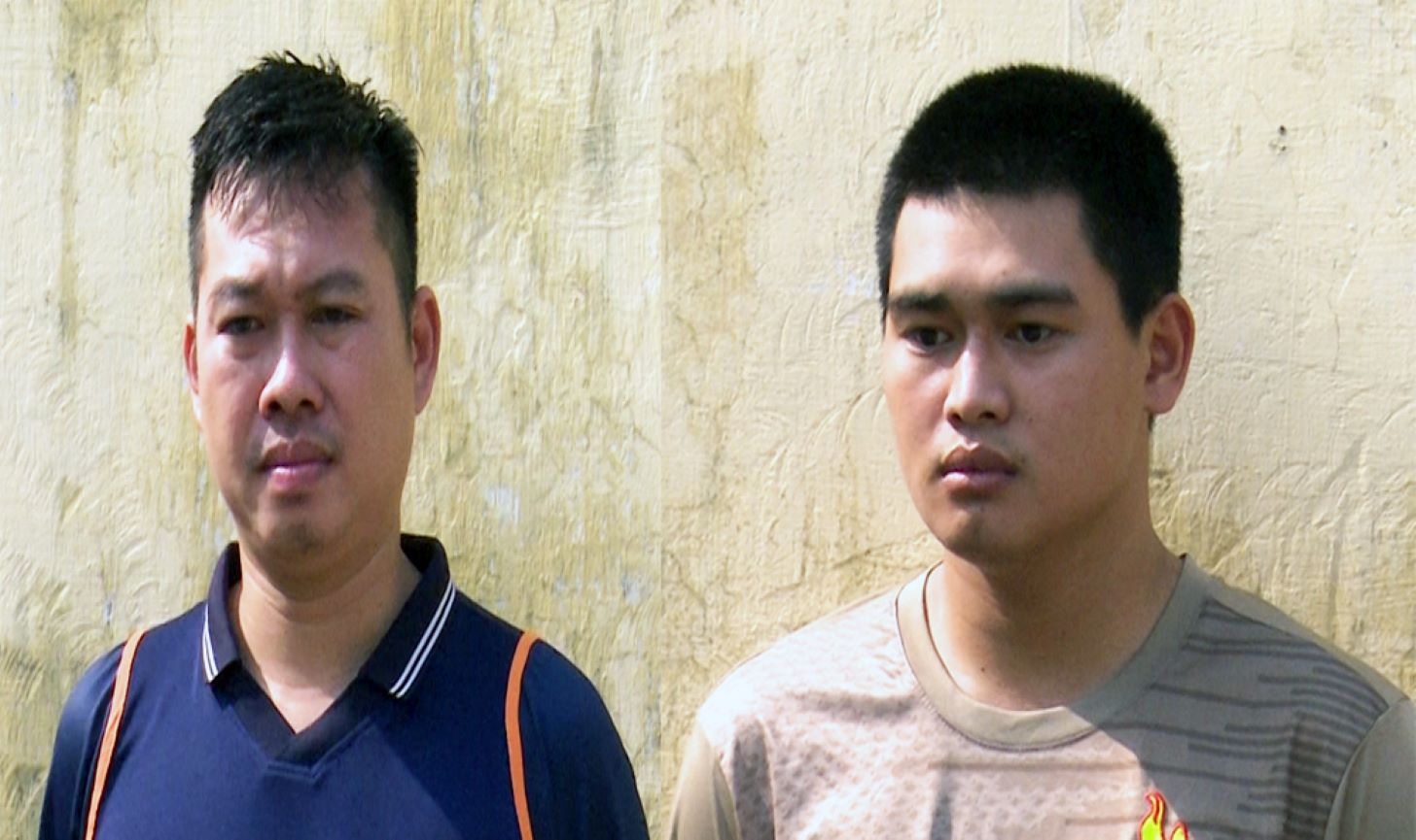 Đối tượng Mai Thanh Tèo (trái ) và Lâm Thanh Phúc - người mang súng đến bắn thị uy. Ảnh: Nghiêm Túc
