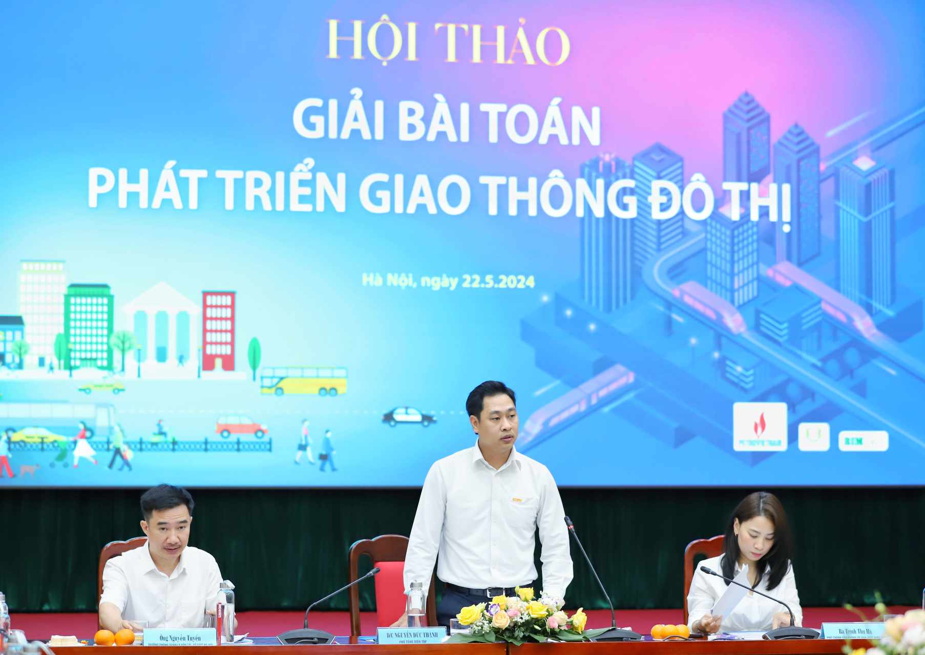 Phó Tổng Biên tập Nguyễn Đức Thành phát biểu kết luận Hội thảo. Ảnh: Tô Thế