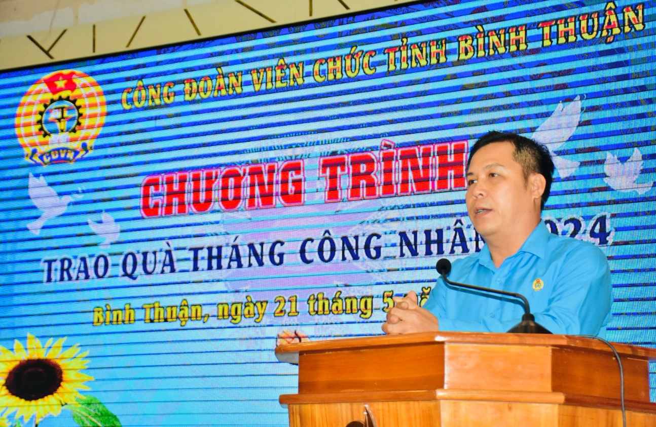Ông Trần Ngọc Phúc - Chủ tịch Công đoàn Viên chức tỉnh Bình Thuận phát biểu tại chương trình. Ảnh: Duy Tuấn  