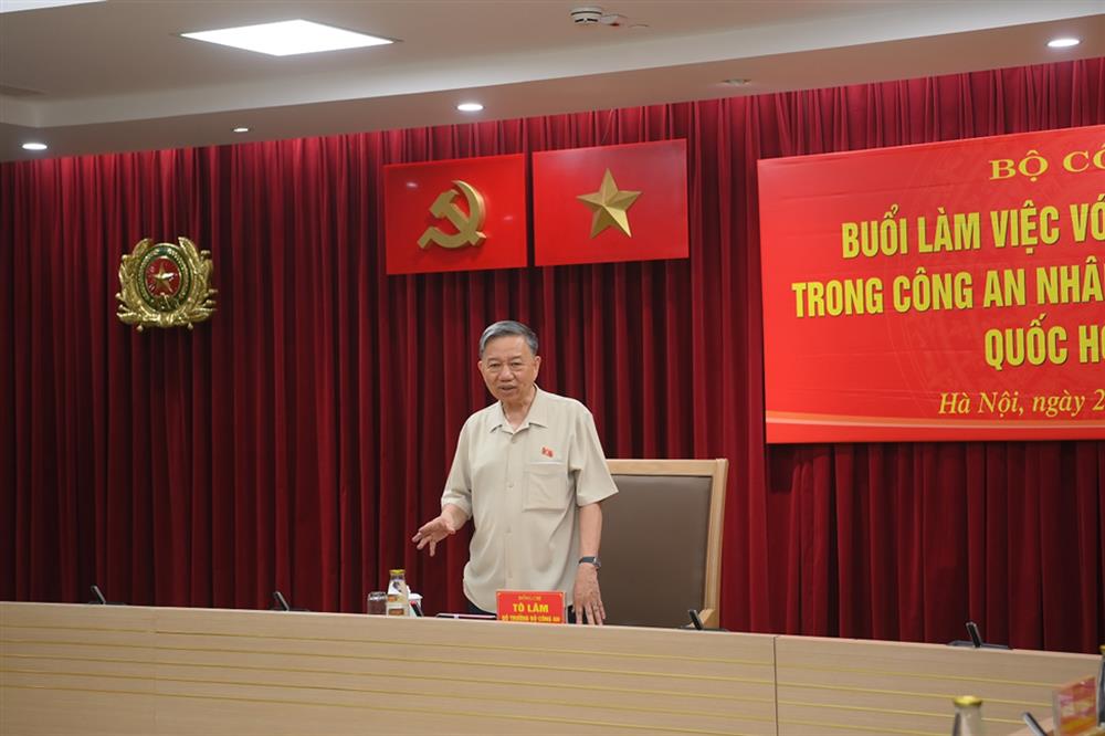 Bộ trưởng Tô Lâm phát biểu tại buổi làm việc. Ảnh: Cổng TTĐT Bộ Công an