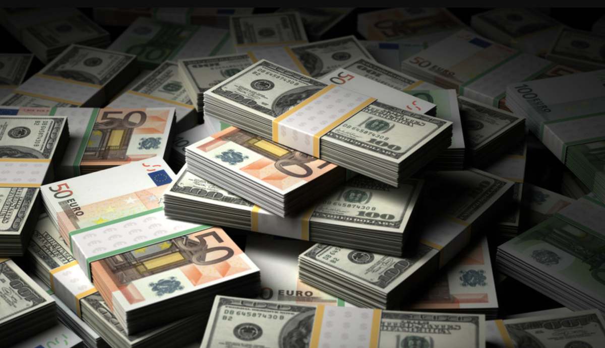 Phương Tây phong tỏa khoảng 300 tỉ USD tài sản của Nga. Ảnh minh họa