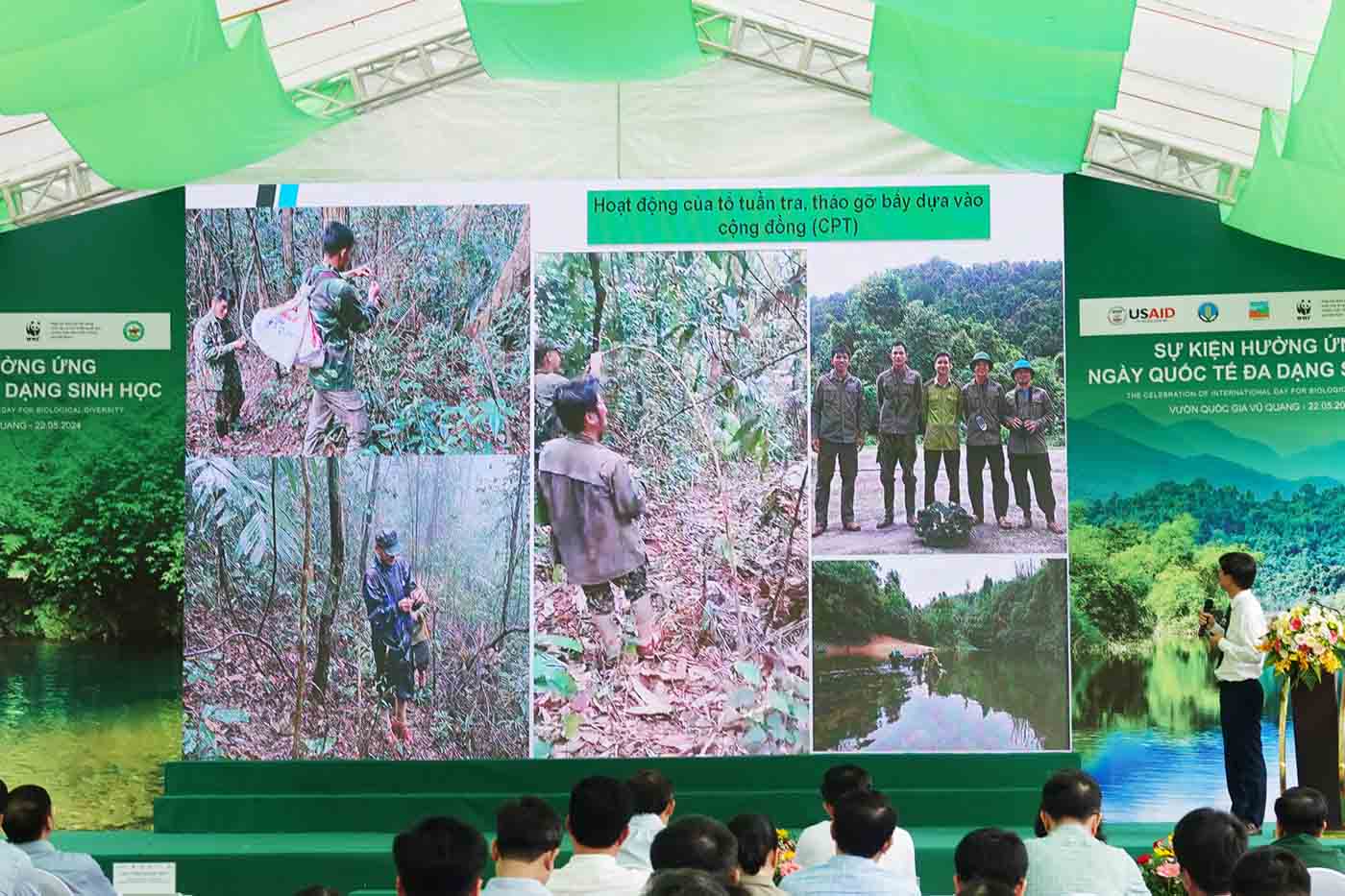 Giới thiệu hoạt động của Đội tuần tra và tháo gỡ bẫy động vật ở Vườn Quốc gia Vũ Quang. Ảnh: Trần Tuấn.