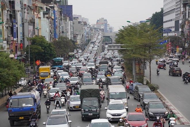 Thống kê đến năm 2023, Thủ đô Hà Nội có hơn 1 triệu xe ô tô. Ảnh Phạm Đông