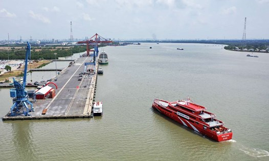 Tàu cao tốc TPHCM - đi Côn Đảo xuất phát tại Cảng Sài Gòn - Hiệp Phước (huyện Nhà Bè). Ảnh: Thành An

