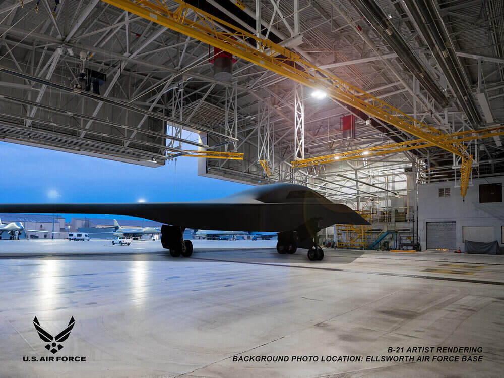 B-21 sẽ sớm được đưa vào sản suất với số lượng giới hạn ngay khi hoàn tất quá trình thử nghiệm. Ảnh: Air Force