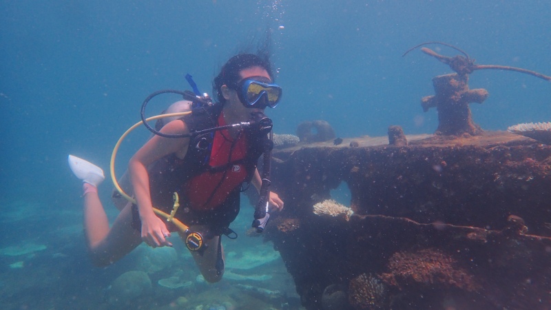 Mạo hiểm lặn ngắm xác tàu đắm ở Côn Đảo