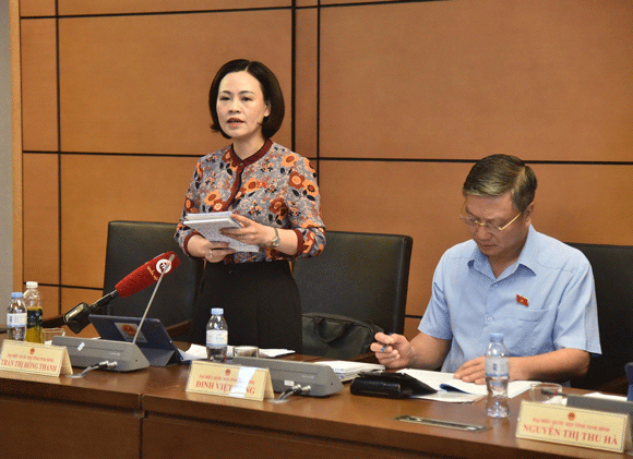 Đại biểu Trần Thị Hồng Thanh (Đoàn tỉnh Ninh Bình). Ảnh: Quang Khánh