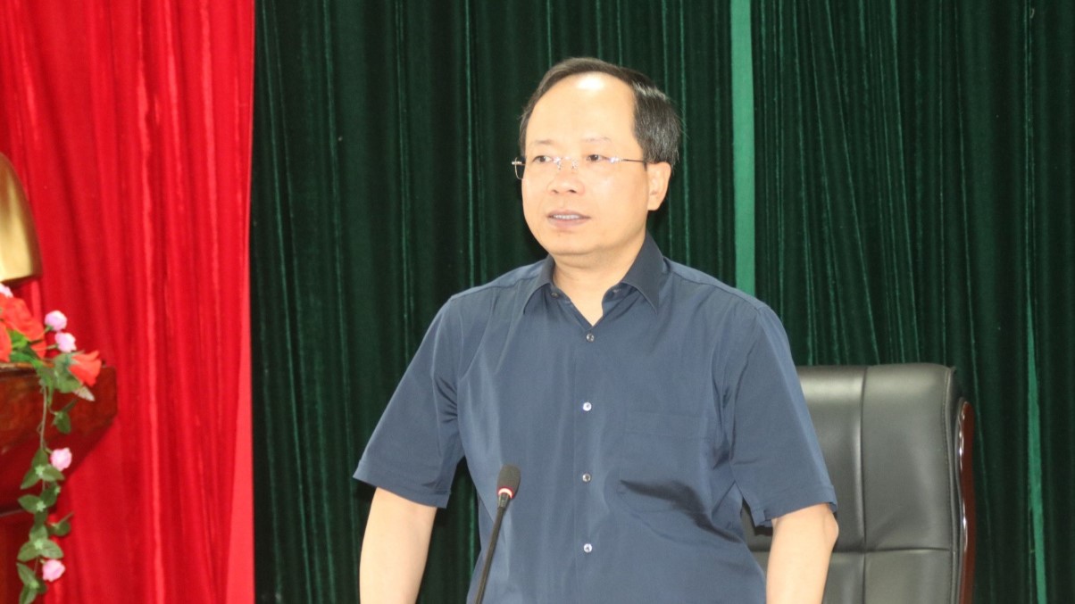 Thứ trưởng Bộ GTVT Nguyễn Duy Lâm phát biểu chỉ đạo tại buổi làm việc. Ảnh: Tạ Quang