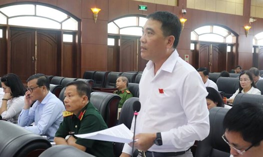 Đại biểu HĐND TP Đà Nẵng góp ý tại kỳ họp. Ảnh: Nguyễn Linh