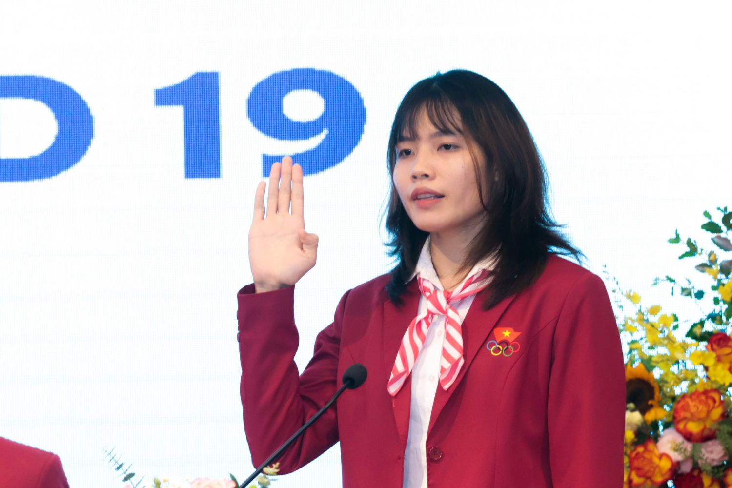 Vận động viên Bạc Thị Khiêm tại lễ xuất quân của Đoàn thể thao Việt Nam dự ASIAD 19. Ảnh: Bùi Lượng