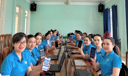 Công đoàn các cấp của tỉnh Quảng Bình đang tích cực tham gia cuộc thi tìm hiểu Nghị quyết công đoàn. Ảnh: Công Sáng