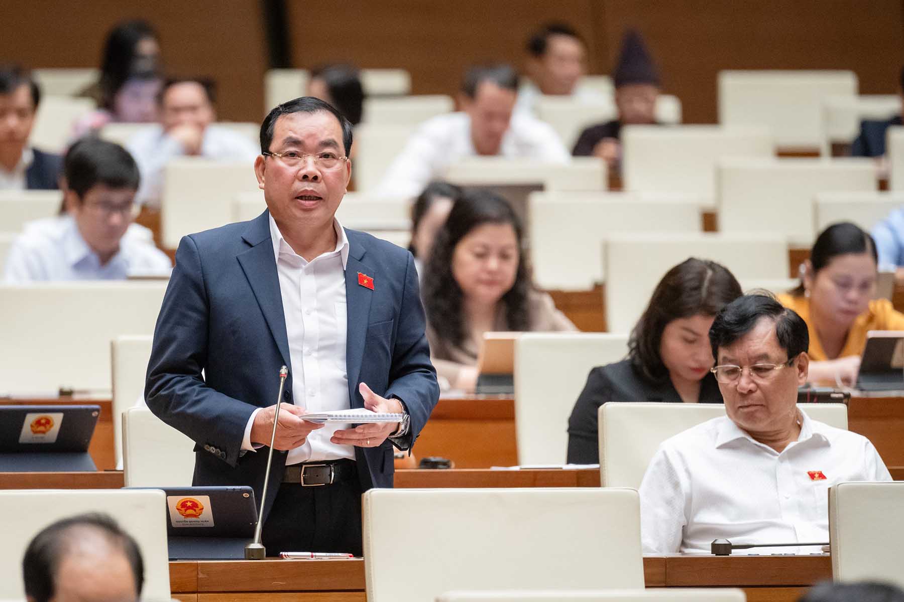 Đại biểu Nguyễn Quang Huân (đoàn ĐBQH tỉnh Bình Dương). Ảnh: Quốc hội.