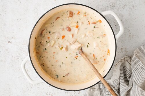 Súp kem khoai tây thịt gà có cách chế biến đơn giản, không mất nhiều thời gian. Ảnh: Quốc Chung