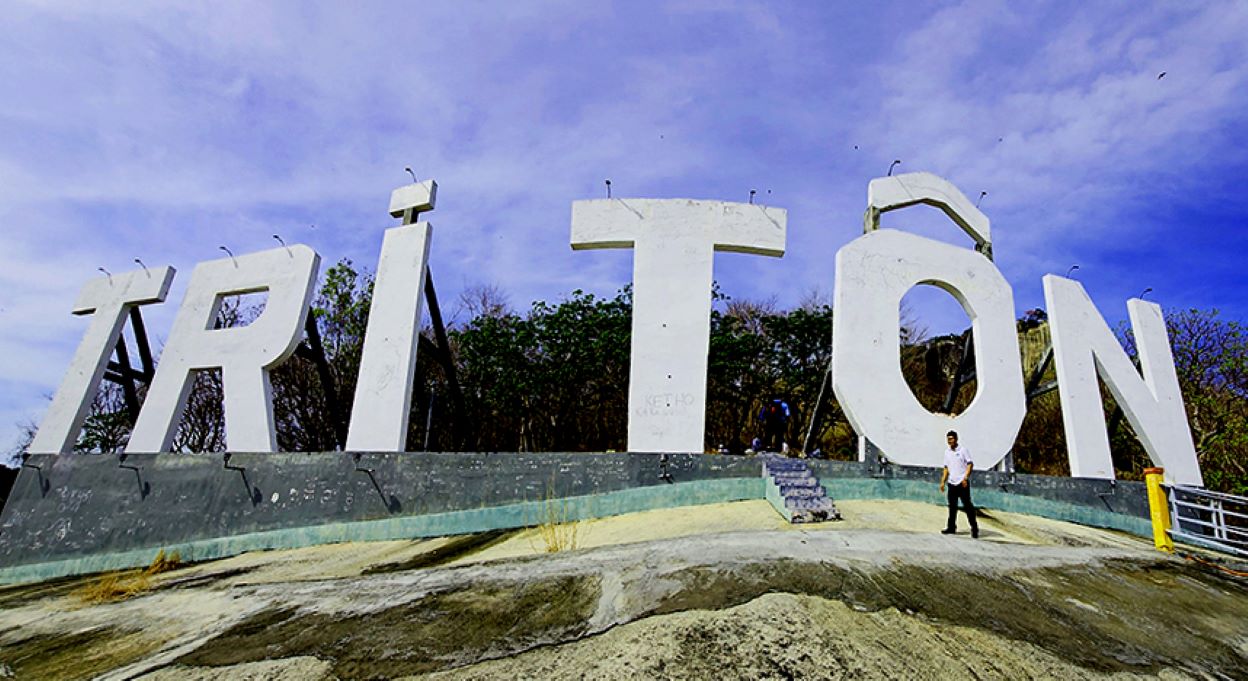 Chữ TRI TÔN hiện hữu. Ảnh: Tuấn Anh