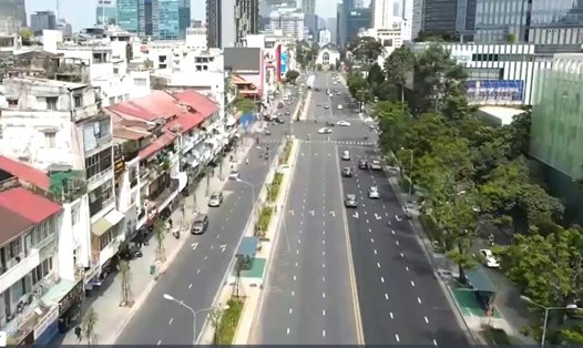 TPHCM sẽ cấm xe lưu thông vào làn ôtô đường Lê Lợi từ ngày 29.5 đến ngày 6.6. Ảnh: Anh Tú