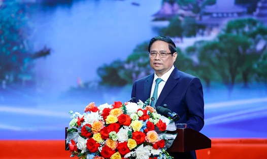Thủ tướng Chính phủ Phạm Minh Chính phát biểu tại hội nghị công bố quy hoạch tỉnh Ninh Bình thời kỳ 2021 - 2030, tầm nhìn đến năm 2050. Ảnh: Nguyễn Hải