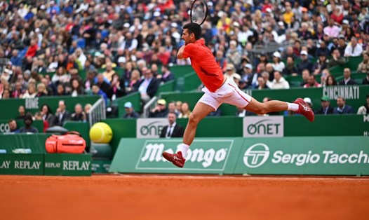 Novak Djokovic bắt đầu hành trình bảo vệ danh hiệu tại giải quần vợt Pháp Mở rộng. Ảnh: ATP Tour