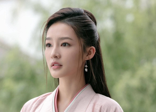 Áp lực của Lý Thấm ở phim "Khánh dư niên 2"