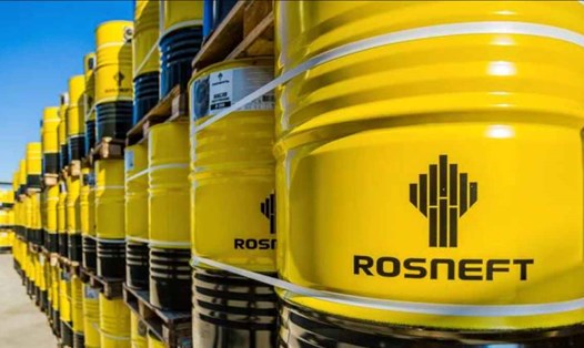 Reliance Industries của Ấn Độ và Rosneft của Nga ký hợp đồng mua bán dầu. Ảnh: Rosneft