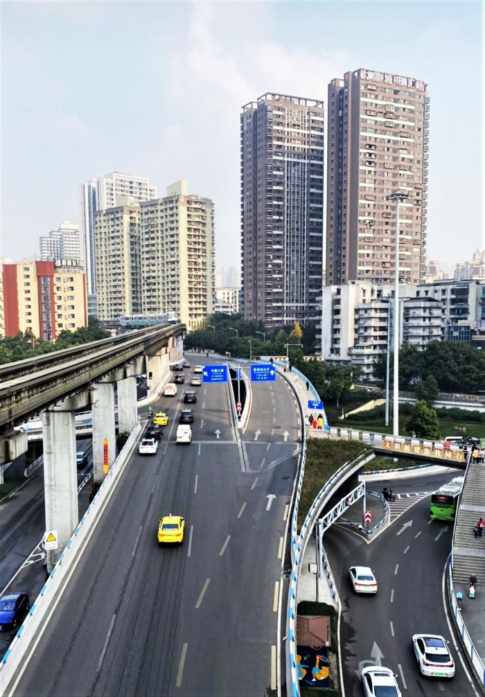Đường phố Trùng Khánh tầng tầng lớp lớp.