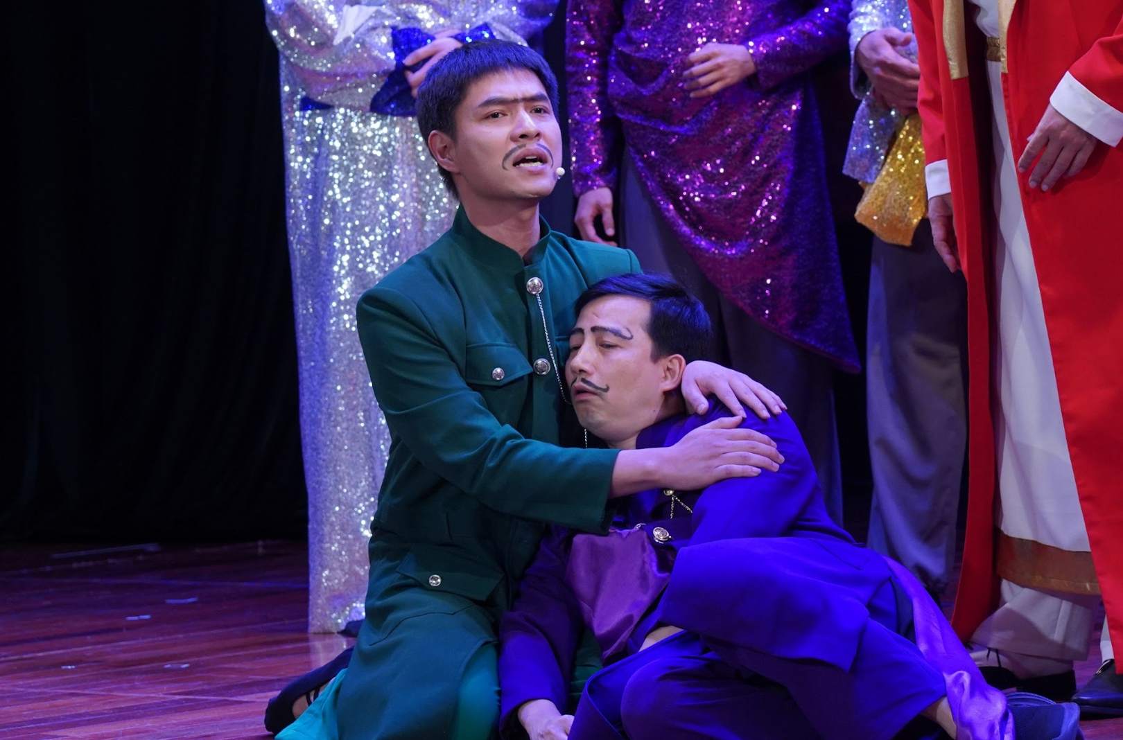 Tô Dũng và Hồng Quang. Ảnh: Nhà hát Kịch Việt Nam