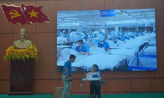 Các thí sinh tham gia Hội thi “An toàn vệ sinh viên giỏi” huyện Duy Xuyên, năm 2024. Ảnh: Văn Trực