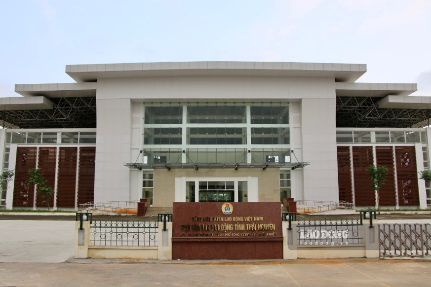 Được khởi công từ tháng 8.2018, sau gần 6 năm thi công đến nay công trình Nhà văn hoá lao động tỉnh Thái Nguyên đã hoàn thành, đưa vào sử dụng. Đây là công trình chào mừng kỷ niệm 95 năm Ngày thành lập Công đoàn Việt Nam (28.7.1929- 8.7.2024)
