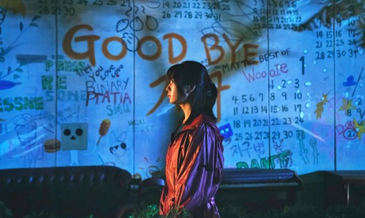 Ahn Eun Jin trong một cảnh phim “Tạm biệt Trái đất”.