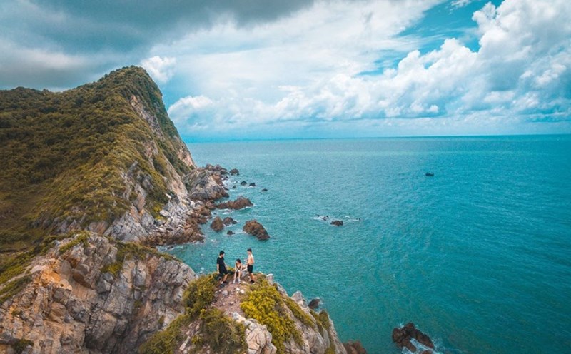 Eo gió Gót Beo, Quan Lạn. Ảnh: halongtourism