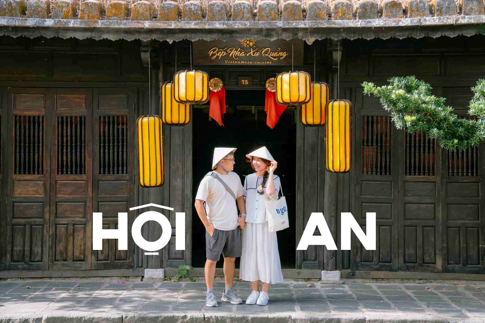 Hội An là một trong những địa điểm du lịch nổi bật của tỉnh Quảng Nam. Không chỉ thu hút khách du lịch trong nước, thành phố cổ này liên tục đón nhiều lượt khách quốc tế đến tham quan, nghỉ dưỡng. Ảnh: Nguyễn Thủy Tiên