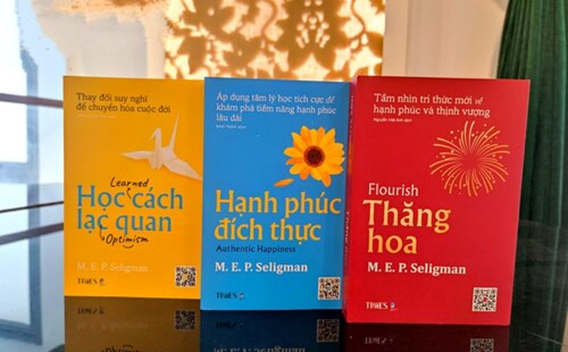 Bộ sách "chữa lành" tinh thần của Giáo sư tâm lý học Seligman. Ảnh: NXB